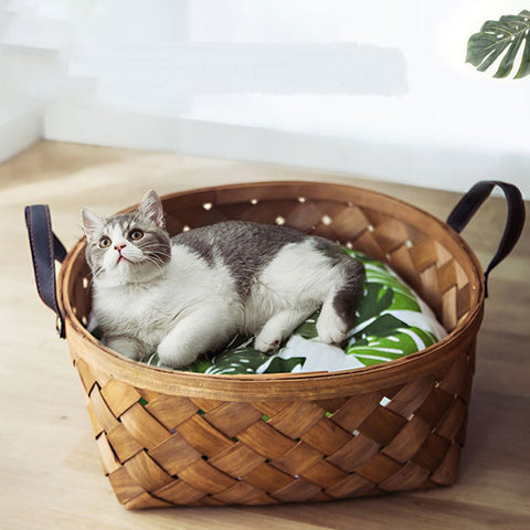 Elegant Rattan Bamboo Cat Bed Retreat: A Cozy Haven for Your Furry Companion