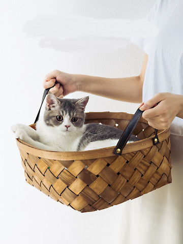 Elegant Rattan Bamboo Cat Bed Retreat: A Cozy Haven for Your Furry Companion