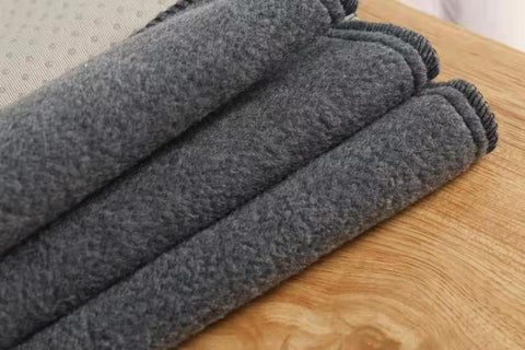 Cozy Waterproof Non-Slip Blanket for Pets