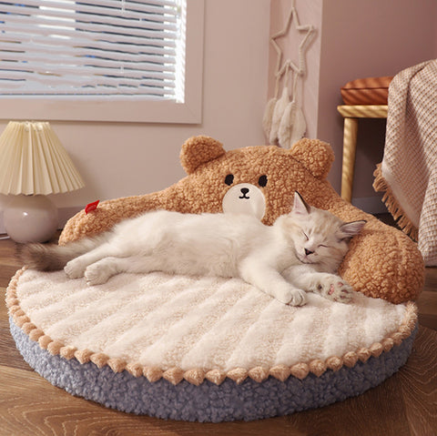 Cozy Winter Cat Nest Bed for Ultimate Feline Comfort